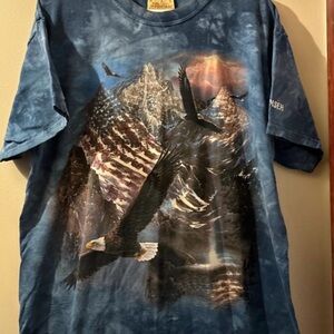 The Mountain Blue Eagle & Mountain Graphic Short Sleeve Tee